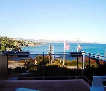 호텔 La Caravelle 3*